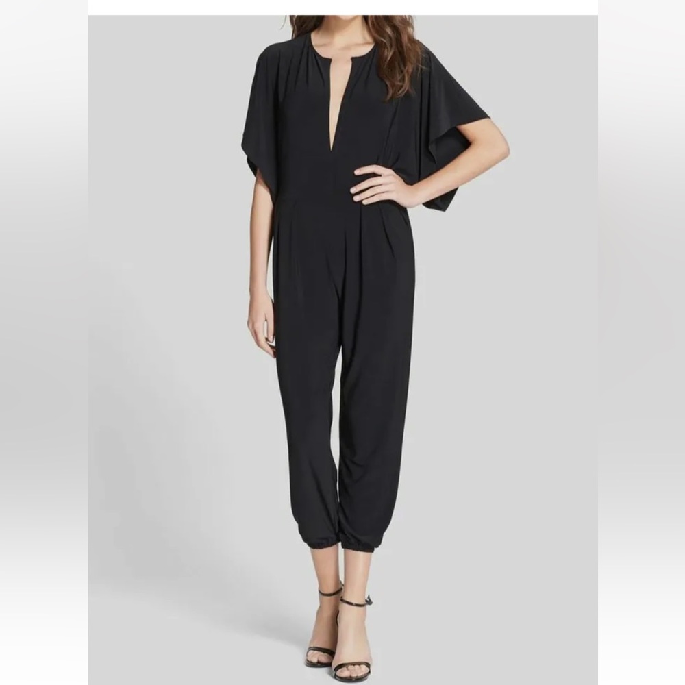 NWOT-Norma Kamali rectangle jog Womens Black V-Neck Short Sleeve Jumpsuit-XS